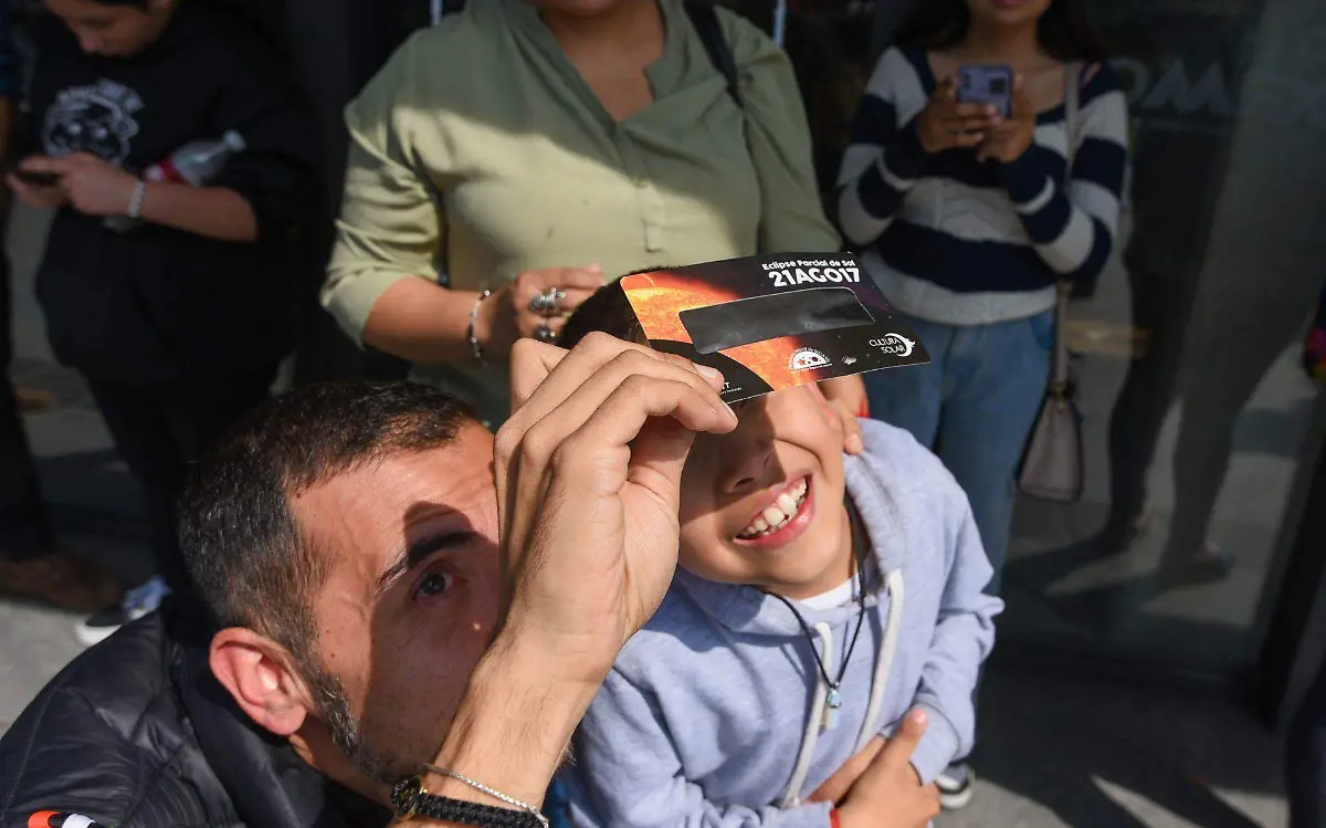 951433_Observación Eclipse Solar parcial Toluca -6.jpg _web